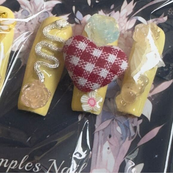 Press On Cute Cartoon Nail Art Set Size Medium - Picture 7 of 13